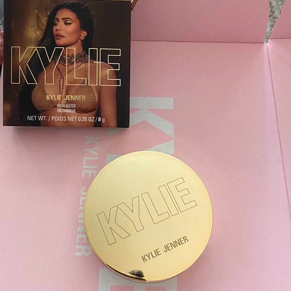 Kylie Cosmetics 24K Collection Highlighter